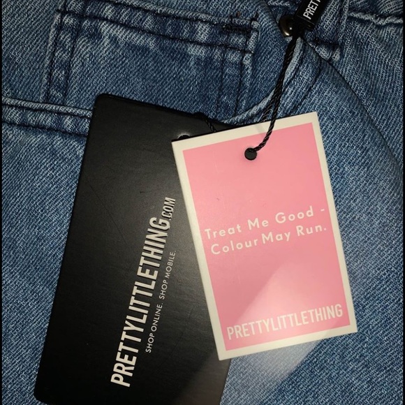 Mid washed distressed jeans from prettylittlething - Picture 4 of 4